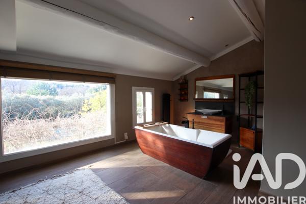 Maison à vendre 5 pièces 138 m² Saint-Rémy-de-Provence