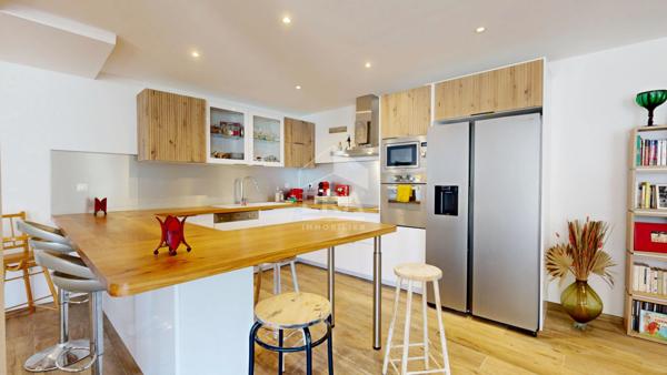 TOURRETTE-LEVENS : MAGNIFIQUE 3 PIÈCES EN DUPLEX AVEC TERRASSE, JARDIN ET 3 PARKINGS