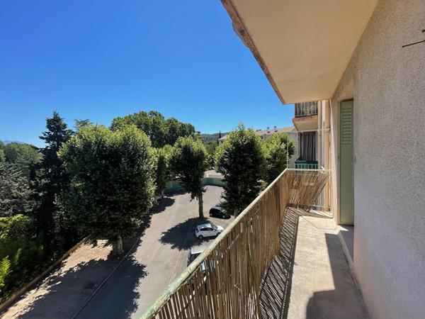 Appartement Pont de l'Arc 4 pièces 62m2