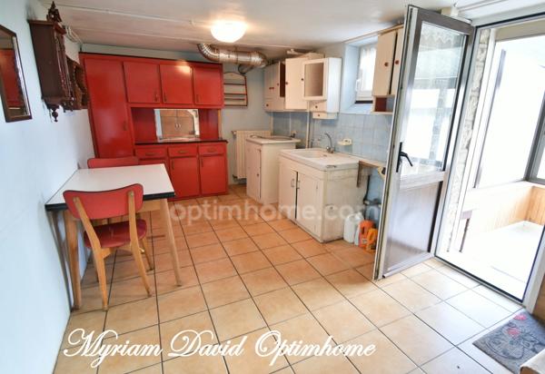 🏡 Rostrenen proche centre : maison avec 2 chambres + espace indépendant + jardin