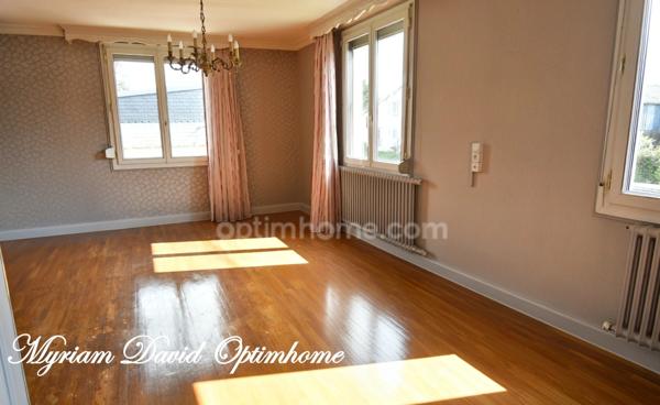 🏡 Rostrenen proche centre : maison avec 2 chambres + espace indépendant + jardin