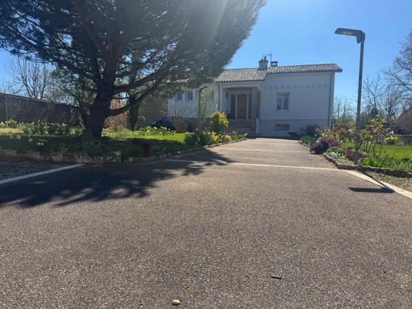 Maison à vendre 7 pièces SAINT VALLIER (71)