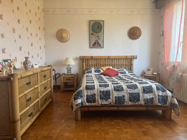 Maison à vendre 7 pièces SAINT VALLIER (71)