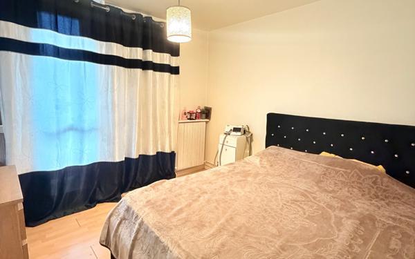 Appartement à vendre    3 pièces • 55,58 m2 Le Bourget