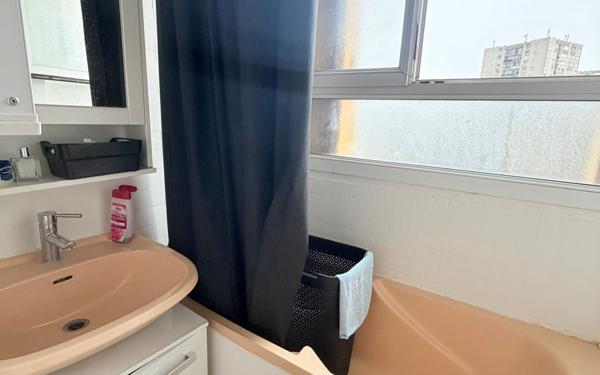 Appartement à vendre    3 pièces • 55,58 m2 Le Bourget