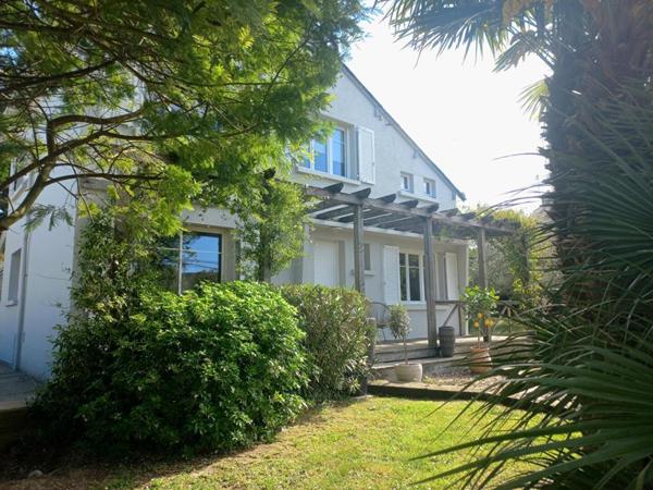 La Baule, Maison au calme sur terrain de 1500 m2 avec piscine