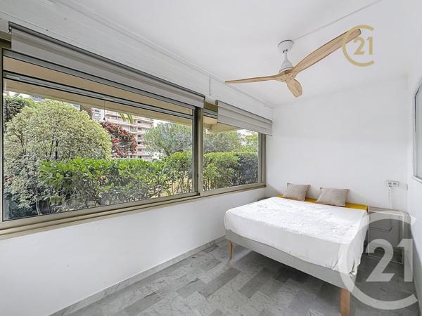 Appartement F1 à vendre  1 pièce - 32,01 m2 JUAN LES PINS - 06
