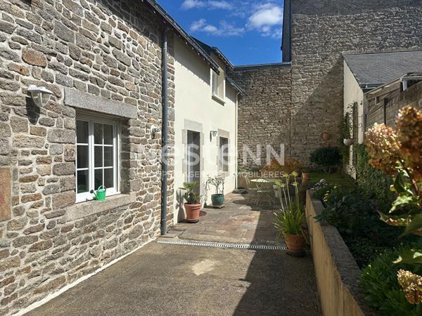 Maison à Questembert - Hyper-centre & courette plein sud - 100 m² - 3 chambres