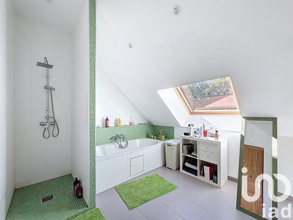 Maison à vendre 7 pièces 220 m² Montmort-Lucy