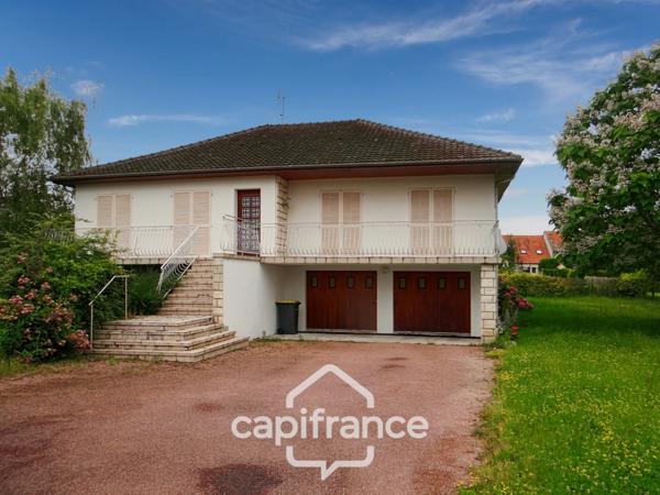 COMMENTRY (03) Maison à vendre 6 pièces et terrain de  1831 m2