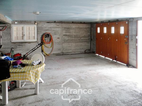 COMMENTRY (03) Maison à vendre 6 pièces et terrain de  1831 m2
