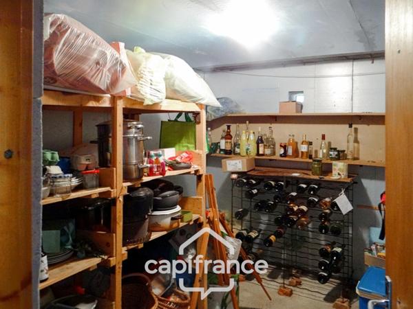 COMMENTRY (03) Maison à vendre 6 pièces et terrain de  1831 m2