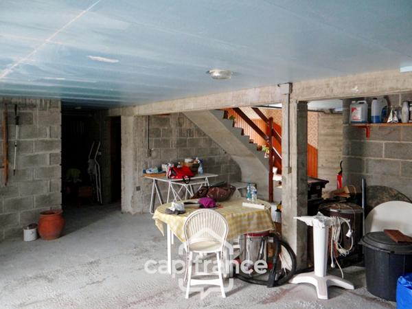 COMMENTRY (03) Maison à vendre 6 pièces et terrain de  1831 m2