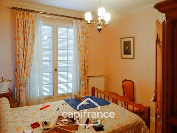 COMMENTRY (03) Maison à vendre 6 pièces et terrain de  1831 m2