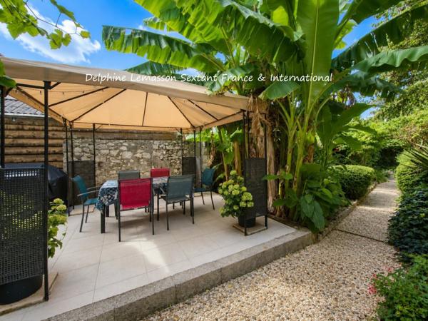 Élégante maison de caractère et jardin privé au cœur de Eymet
