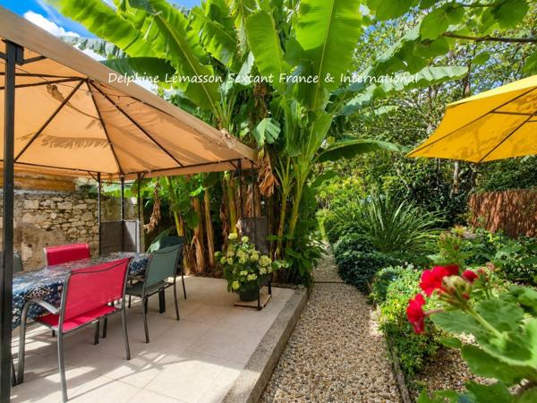 Élégante maison de caractère et jardin privé au cœur de Eymet