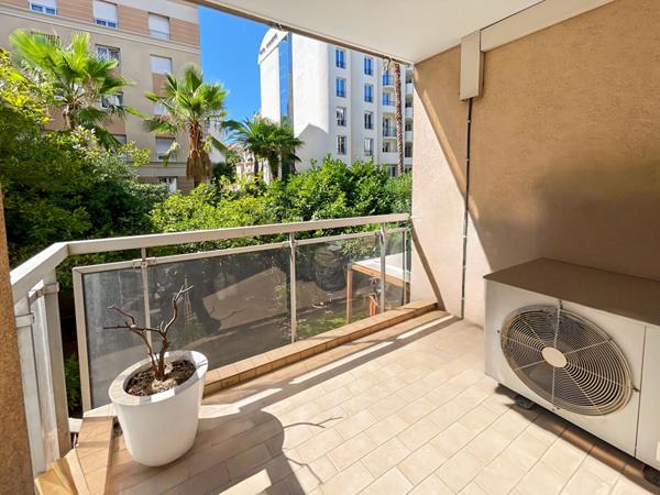 Au coeur de Cannes 5P avec terrasses