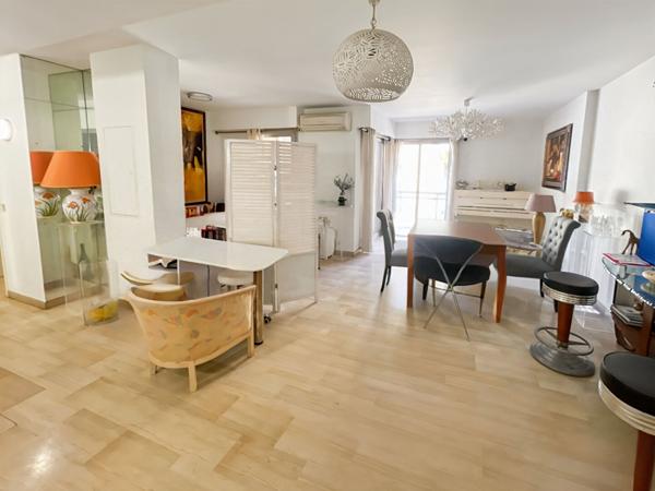 Au coeur de Cannes 5P avec terrasses