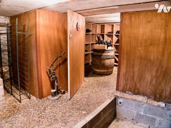 Demeure de caractère en pierres et colombages