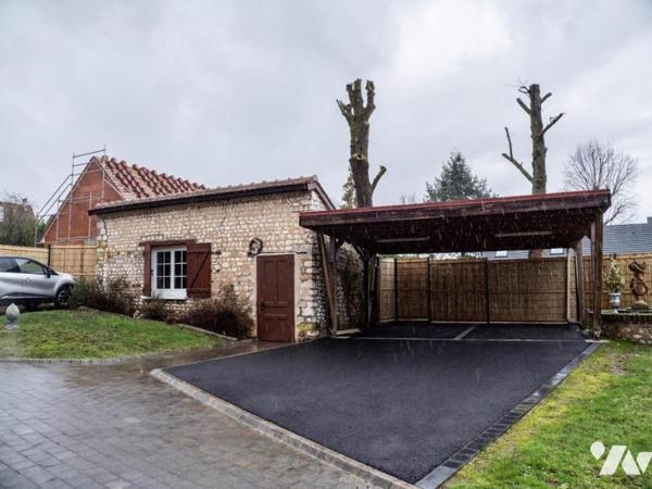 Demeure de caractère en pierres et colombages