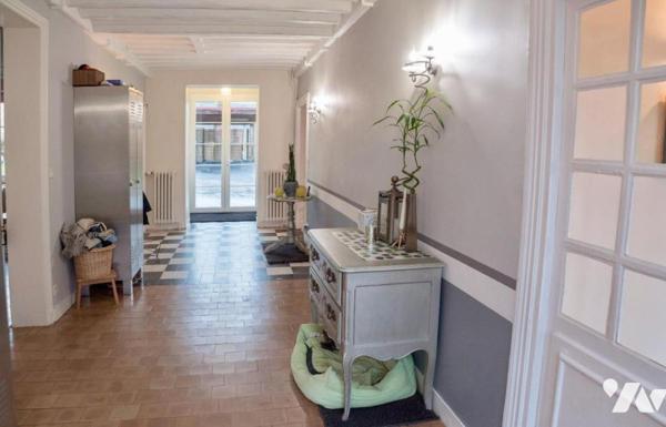 Demeure de caractère en pierres et colombages