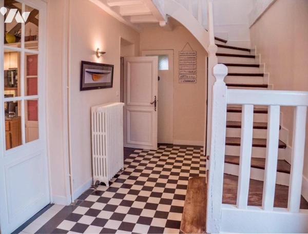 Demeure de caractère en pierres et colombages