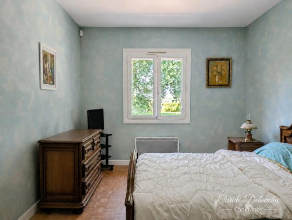 Maison d'architecte, 5 chambres, piscine, dépendances et parc arboré de plus de 3 600 m² à AIRE SUR L'ADOUR (40)