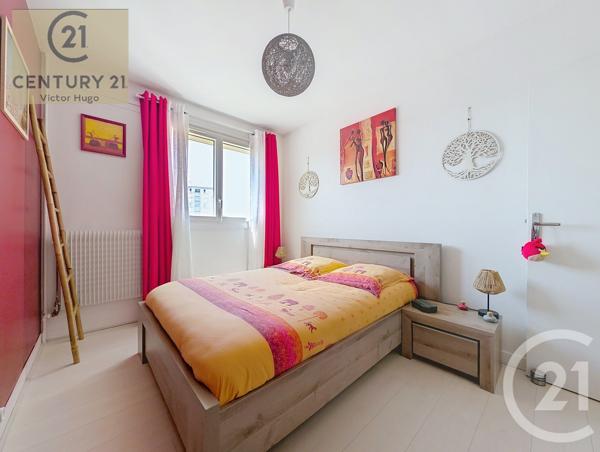 Appartement F3 à vendre  3 pièces - 72,26 m 2   LIMOGES  - 87
