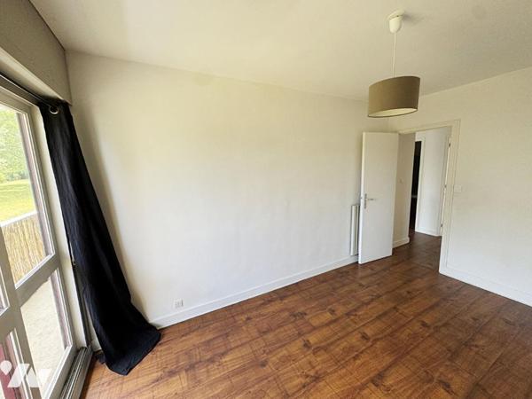 Bel appartement T3 de 64m2 avec balcon, cave et parking