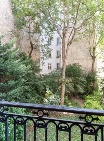 Vente Appartement de luxe Paris 6 3 Pièces 98 m²