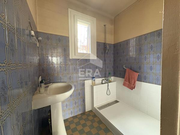 Charmante maison de 81 m², 3 chambres, à DOLE avec terrain plat  et clos de 500 m²