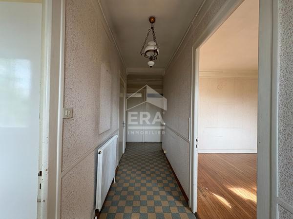 Charmante maison de 81 m², 3 chambres, à DOLE avec terrain plat  et clos de 500 m²