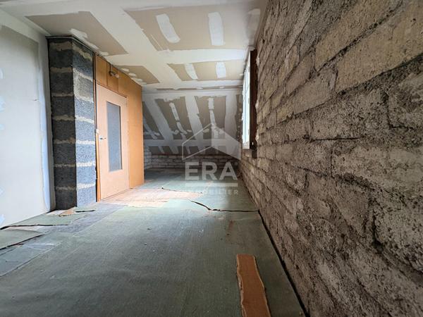 Charmante maison de 81 m², 3 chambres, à DOLE avec terrain plat  et clos de 500 m²