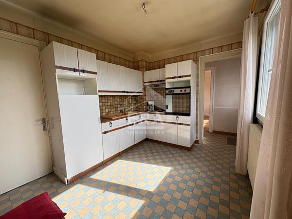 Charmante maison de 81 m², 3 chambres, à DOLE avec terrain plat  et clos de 500 m²