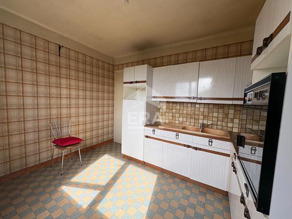 Charmante maison de 81 m², 3 chambres, à DOLE avec terrain plat  et clos de 500 m²