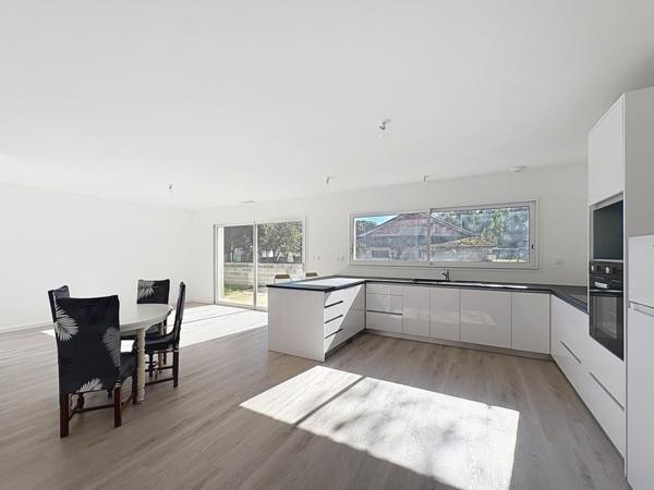 Maison contemporaine de plain-pied – un bien rare à Foix