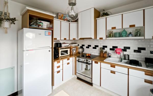 Maison à vendre    4 pièces •  Fay-aux-Loges