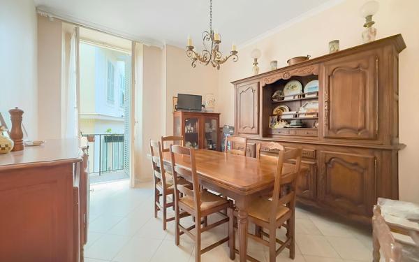 Appartement à vendre    5 pièces • 118,63 m2 Nice