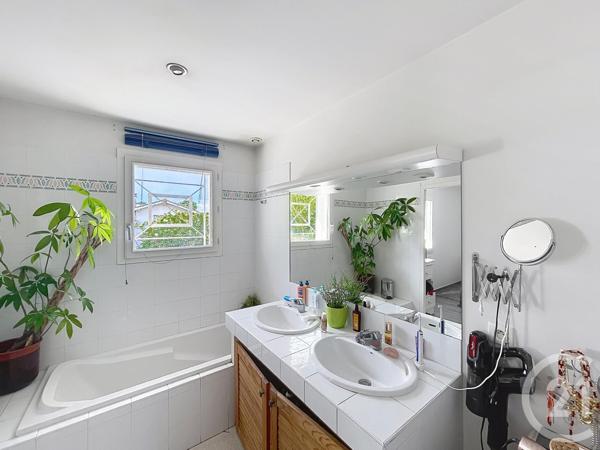 Maison à vendre  6 pièces - 150 m 2   BORDEAUX  - 33