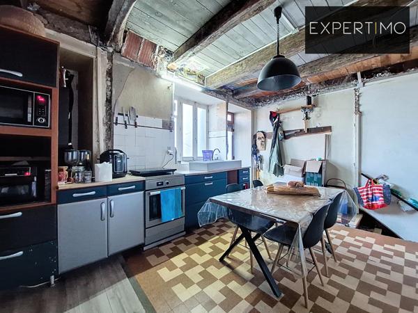 Cassagnes-Bégonhès (12120) Investissement locatif 10% - Maison de village 120m² 6P 3CH divisible + local commercial 40m²