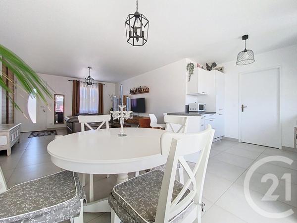 Maison à vendre  4 pièces - 94,02 m2 PORT DES BARQUES - 17