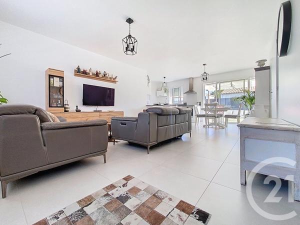 Maison à vendre  4 pièces - 94,02 m2 PORT DES BARQUES - 17