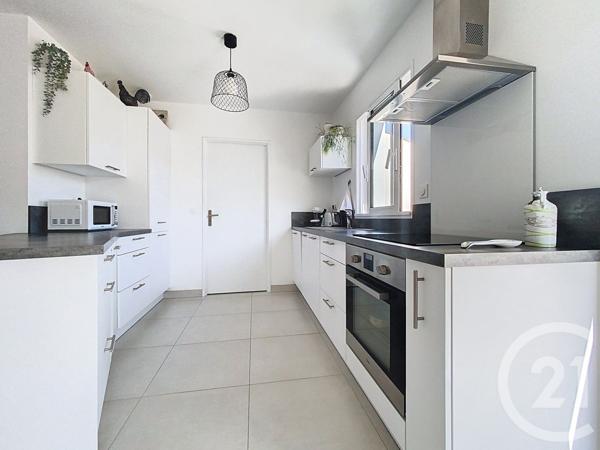 Maison à vendre  4 pièces - 94,02 m2 PORT DES BARQUES - 17