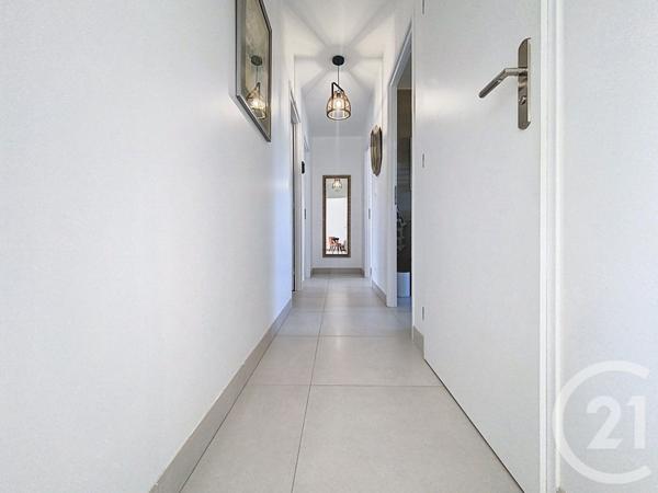 Maison à vendre  4 pièces - 94,02 m2 PORT DES BARQUES - 17