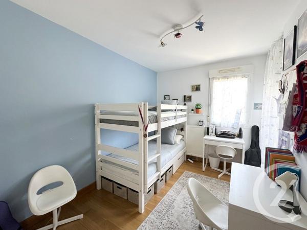 Appartement F4 à vendre  4 pièces - 83,31 m 2   HENDAYE  - 64