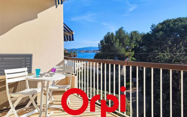 Appartement à vendre    4 pièces • 82,30 m2 Bandol