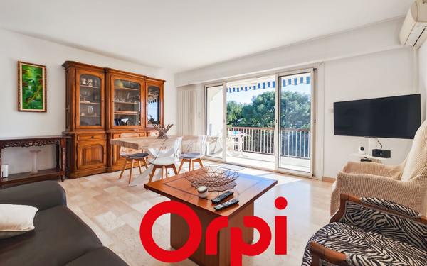 Appartement à vendre    4 pièces • 82,30 m2 Bandol