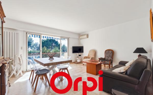 Appartement à vendre    4 pièces • 82,30 m2 Bandol