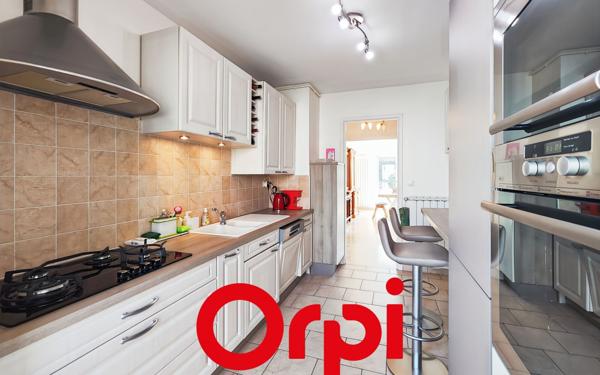 Appartement à vendre    4 pièces • 82,30 m2 Bandol