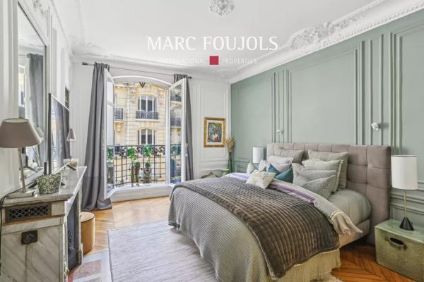 Paris XVI. Trocadéro. Appartement familial et de réception de 226m².